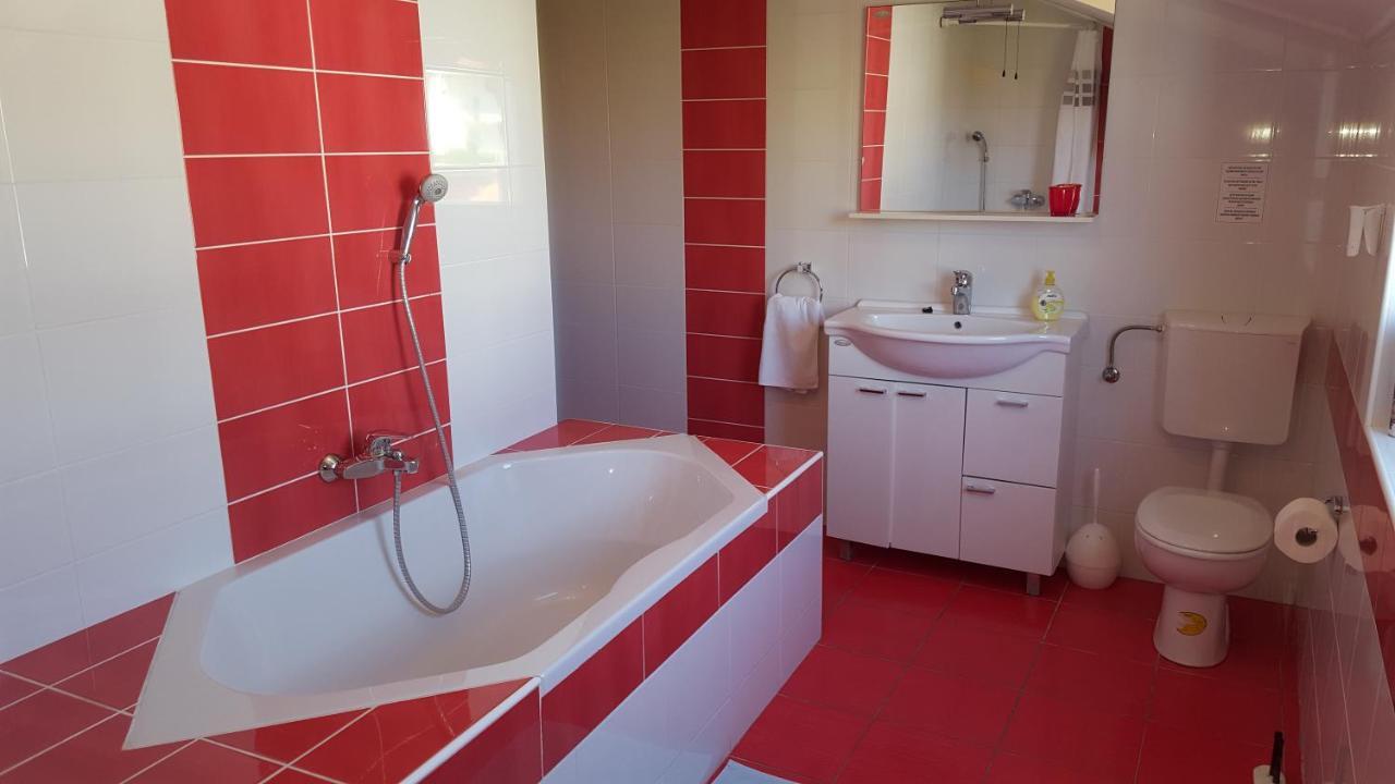 Apartment Danijela Vodice Eksteriør billede